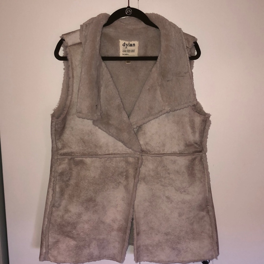 Dylan Vest